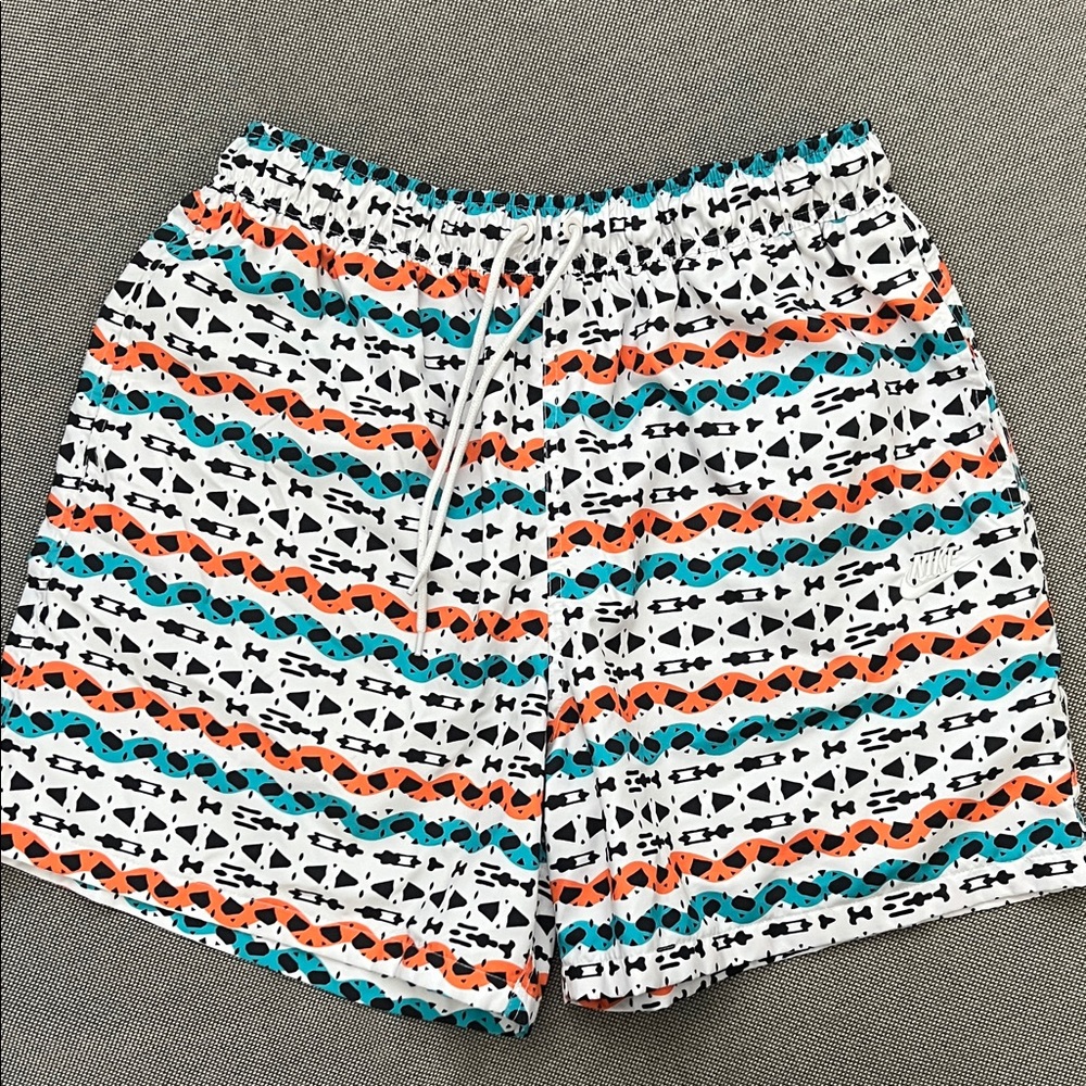 Nike Men's N7 Club Flow Short - Size Large - Picture 5 of 5